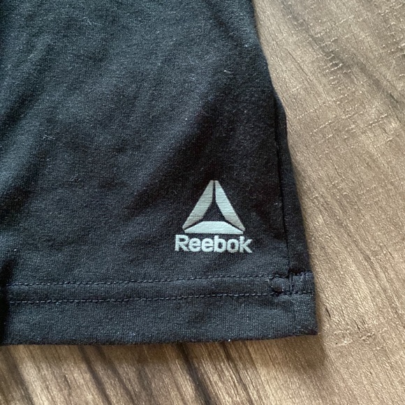 Reebok athletic Tee - Picture 4 of 4